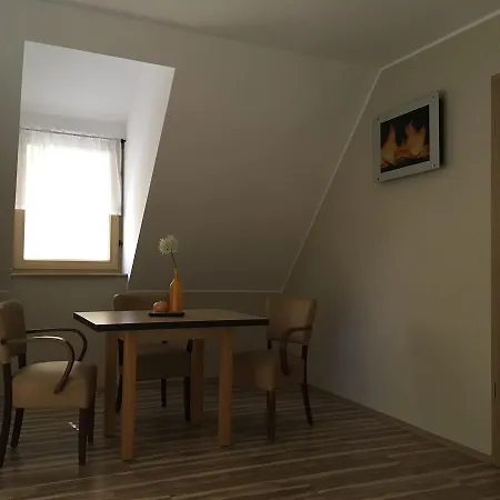 Sétány * Csopak